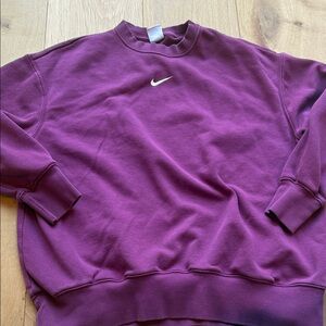 Nike Women's Purple Crewneck Sweater Medium